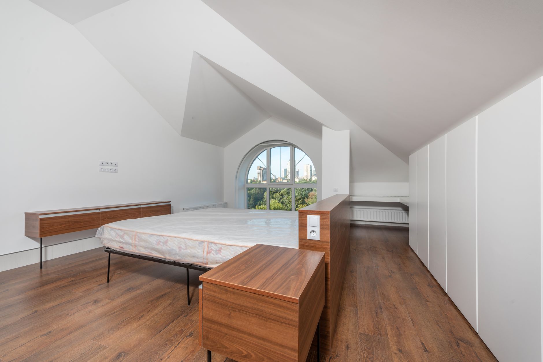 Traitement punaises de lit équipe à Athis-Mons